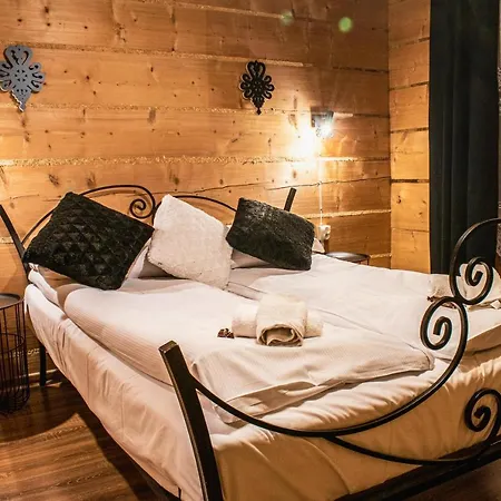 Dwupoziomowe U Ciotki Appartement