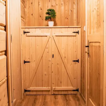 Dwupoziomowe U Ciotki Appartement